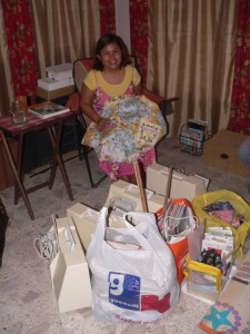 Aminidab receives sewing machines and equipment to continue with the sewing ministry in the Huasteca