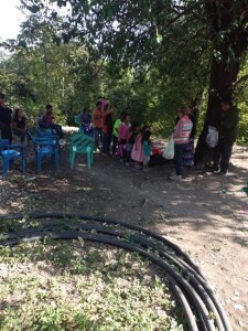 Ministring to the children in Milpas Viejas