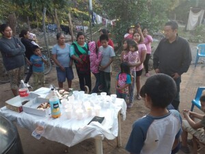 Ministering to children and adults in Tanlacut